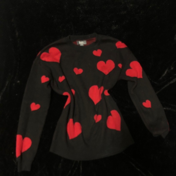 sweater - Picture 3 of 4